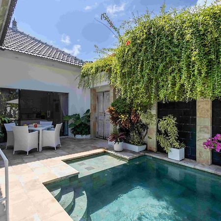 Charming, Villa Sofie - Central Sanur With Refreshing Pool Bagian luar foto