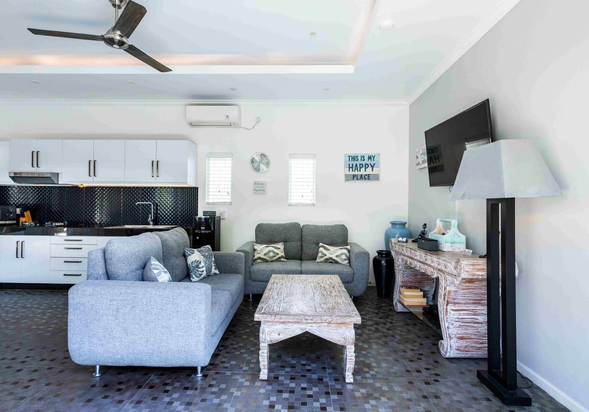 Charming, Villa Sofie - Central Sanur With Refreshing Pool Bagian luar foto