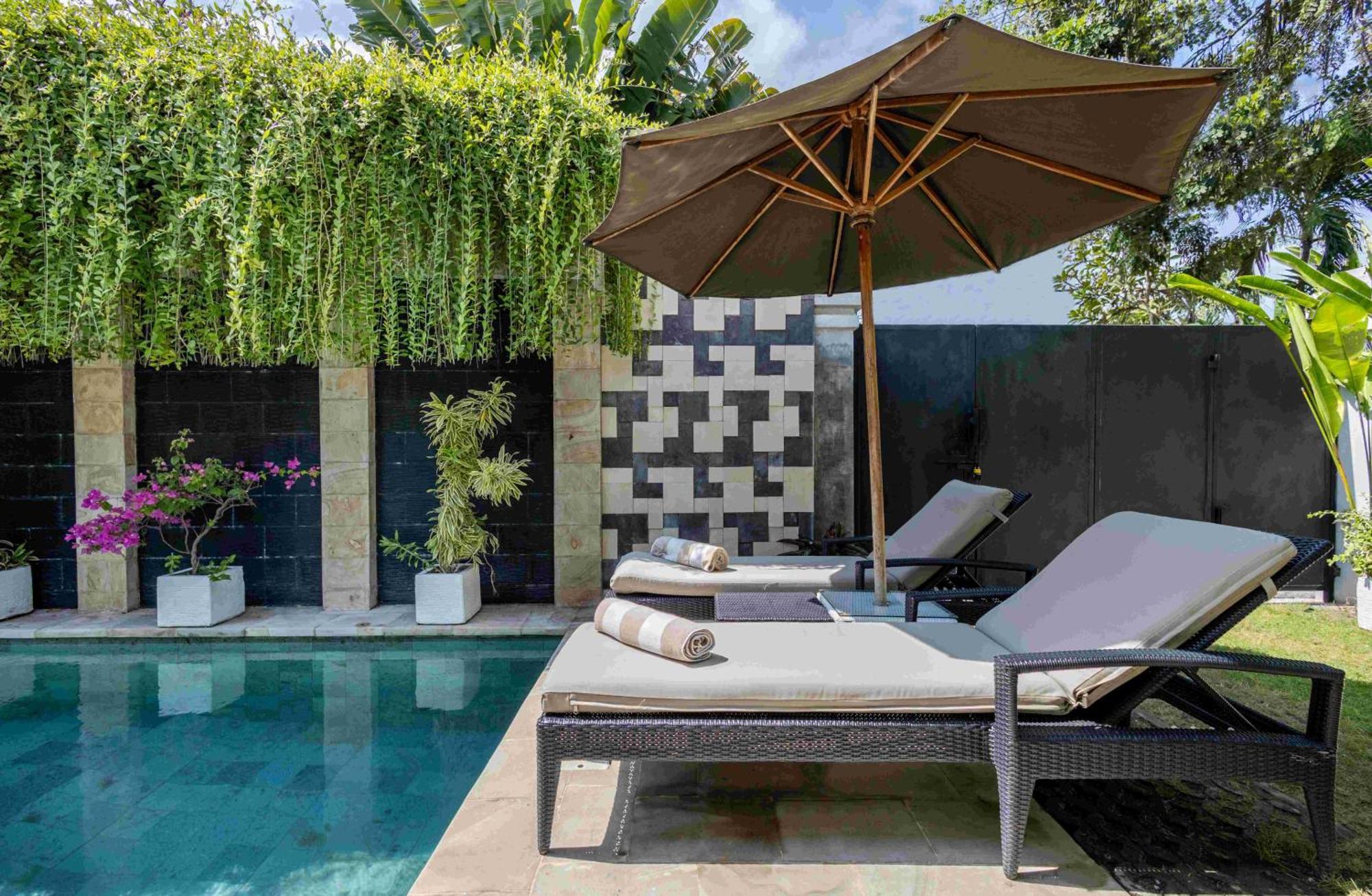 Charming, Villa Sofie - Central Sanur With Refreshing Pool Bagian luar foto